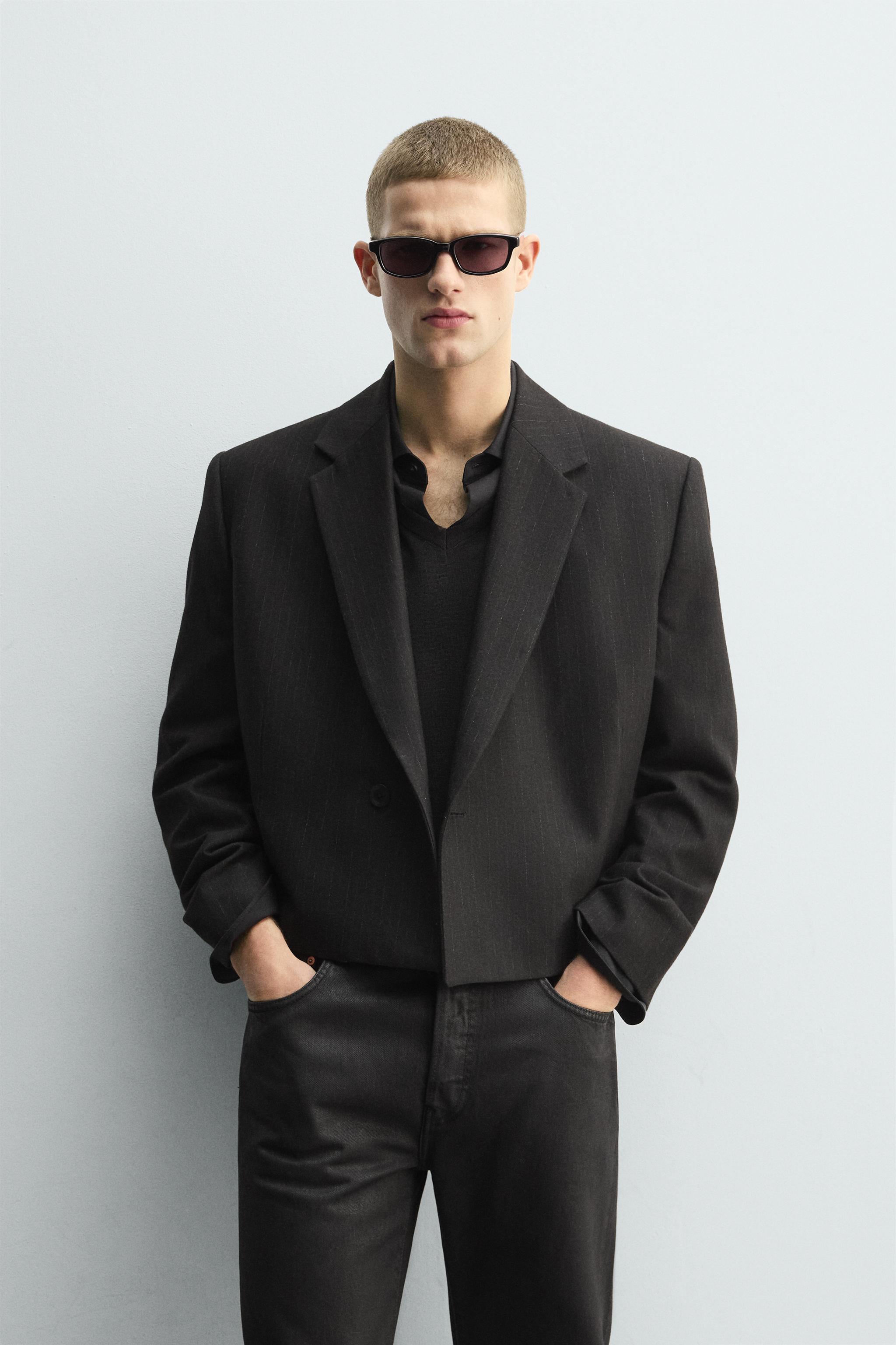 PINSTRIPE CROPPED FIT SUIT BLAZER